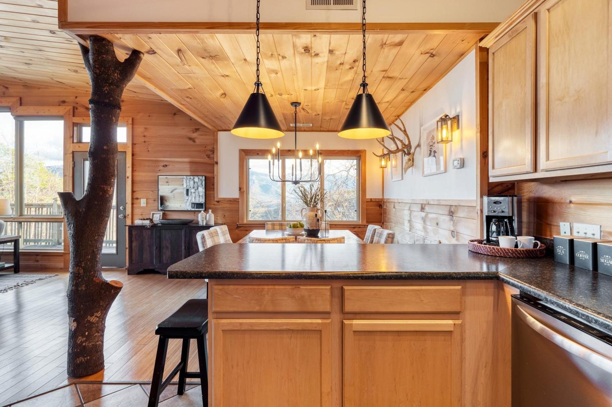 Chestnut By Avantstay Mountain Cabin W Treetop Views Hot Tub Game Room Gatlinburg Bagian luar foto